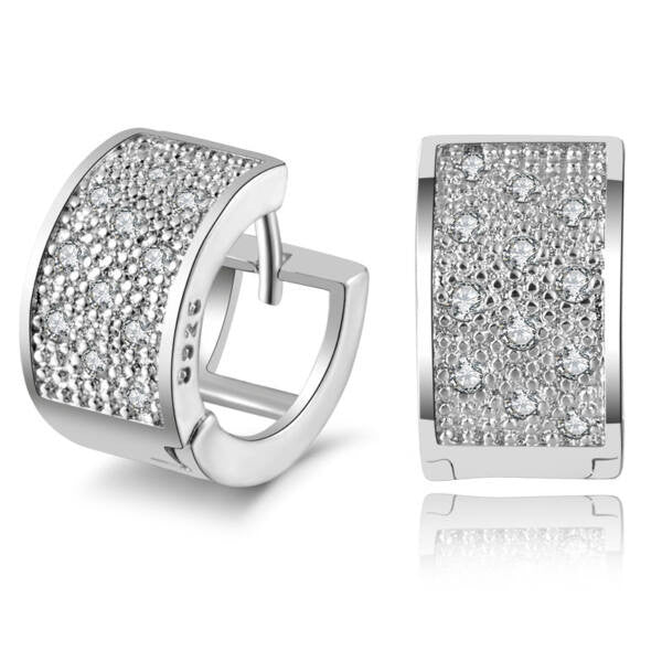 Előkelő sok kristályos kis karika fülbevaló whitegold